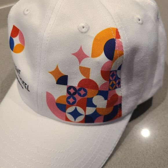 NWT Disney Vacation Club White Cap with Logo - Picture 5 of 5